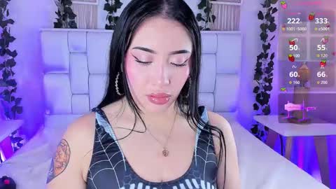 Snapshot of miaa_gh1 chatting on November 13, 11:42 am Mia online show from November 13, 11:42 am