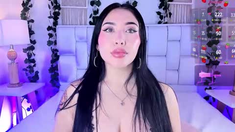 Snapshot of miaa_gh1 chatting on November 15, 12:02 pm Mia online show from November 15, 12:02 pm