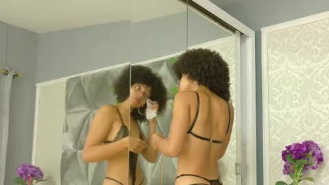 Snapshot of miaa_grace_ chatting on May 26, 1:07 pm MIIA online show from May 26, 1:07 pm