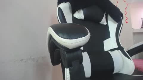 Snapshot of miaa_scott chatting on November 16, 1:17 pm online show from November 16, 1:17 pm