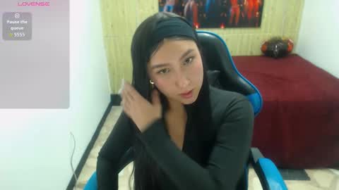 Snapshot of miaa_scott chatting on November 21, 2:27 pm online show from November 21, 2:27 pm