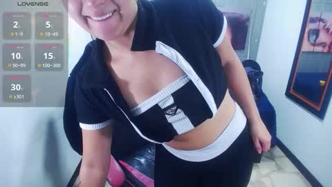 Snapshot of miaa_scott chatting on November 25, 4:18 pm online show from November 25, 4:18 pm