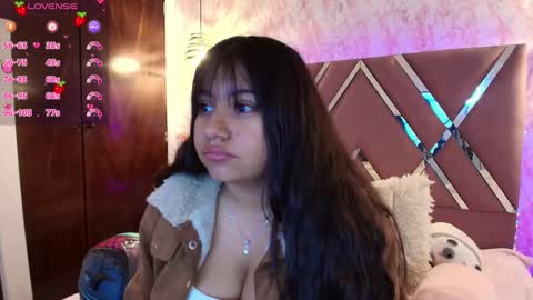 Snapshot of miaa_smiith1 chatting on February 8, 12:28 pm miaa_smiith1 online show from February 8, 12:28 pm