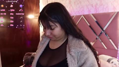 Snapshot of miaa_smiith1 chatting on February 21, 12:06 pm miaa_smiith1 online show from February 21, 12:06 pm