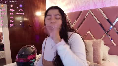 Snapshot of miaa_smiith1 chatting on February 22, 12:08 pm miaa_smiith1 online show from February 22, 12:08 pm