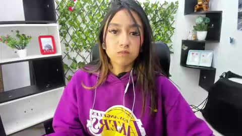 Miaa online show from March 5, 11:45 pm