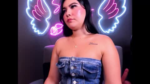 Snapshot of miaafarrel chatting on November 8, 7:12 pm Miaa Farrel online show from November 8, 7:12 pm