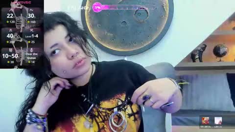 Mia online show from February 18, 12:34 pm