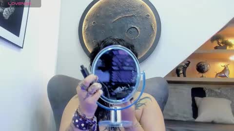 Mia online show from March 12, 1:06 pm