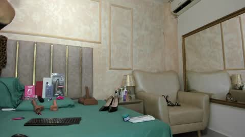 Miaasummer online show from June 1, 11:34 am