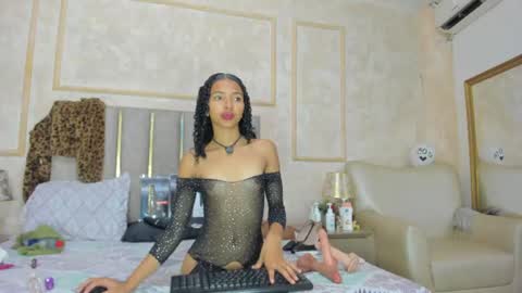 Snapshot of miaasummer chatting on June 19, 11:36 am Miaasummer online show from June 19, 11:36 am