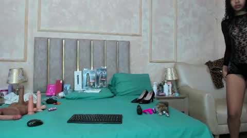 Snapshot of miaasummer chatting on July 9, 11:36 am Miaasummer online show from July 9, 11:36 am