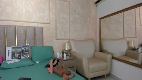 Snapshot of miaasummer chatting on July 15, 11:15 am Miaasummer online show from July 15, 11:15 am