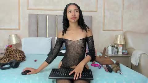 Snapshot of miaasummer chatting on July 23, 3:43 pm Miaasummer online show from July 23, 3:43 pm