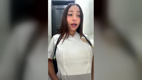 Mia Camille online show from May 9, 10:04 pm