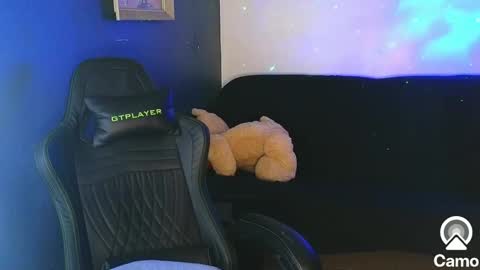 Mia online show from September 21, 12:01 am