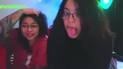 Mia online show from October 9, 2:31 am