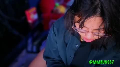 Mia online show from November 13, 12:20 am