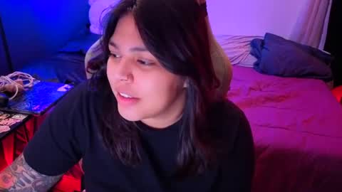 Mia online show from June 13, 2:09 am