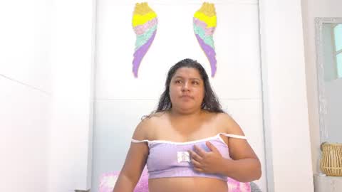 Snapshot of miacastillo__ chatting on July 11, 3:09 am online show from July 11, 3:09 am