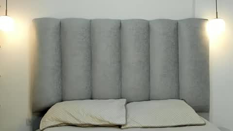 miacleark online show from February 10, 9:52 pm