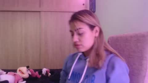 Snapshot of miacollings1 chatting on December 21, 4:58 pm Miia online show from December 21, 4:58 pm