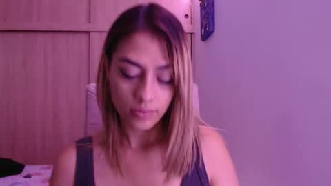 Snapshot of miacollings1 chatting on January 17, 4:06 am Miia online show from January 17, 4:06 am