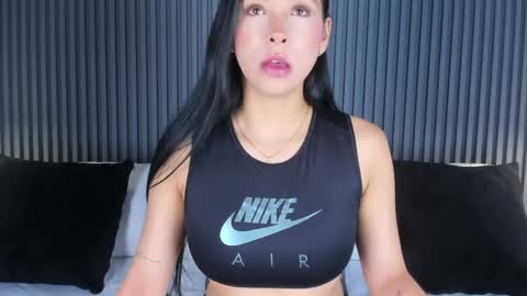 Snapshot of miacollson chatting on June 2, 7:38 pm mia online show from June 2, 7:38 pm