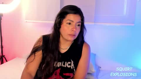 Snapshot of miadanielss chatting on December 3, 12:36 pm IG Yojanagomez online show from December 3, 12:36 pm