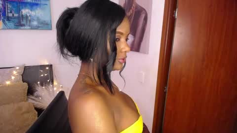 Snapshot of miaderail chatting on May 9, 8:14 pm Sofi online show from May 9, 8:14 pm