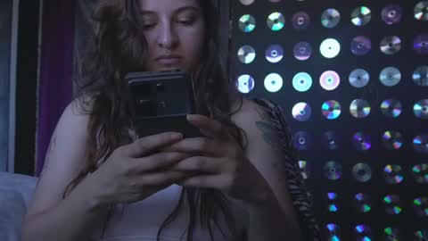 Mia online show from June 11, 4:16 pm