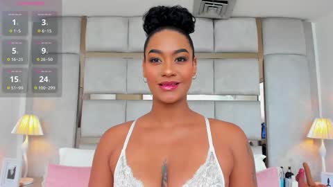 Call me Mia online show from November 17, 8:36 pm