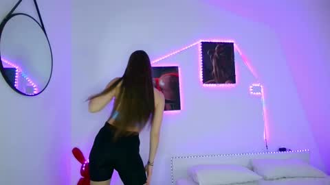 Mia online show from April 22, 1:08 am