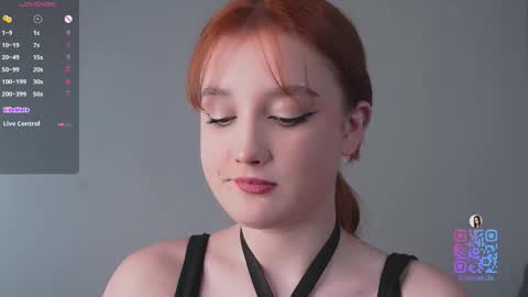 Mia online show from December 4, 1:20 pm