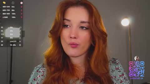 Mia online show from December 21, 1:40 pm