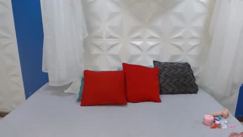 miagreys1 online show from November 11, 11:32 am