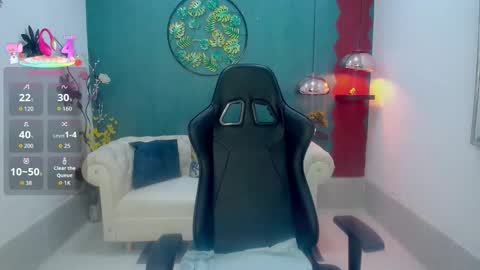 miagreys1 online show from December 4, 11:19 am