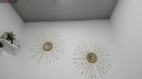 Miah Collins online show from February 15, 9:05 am