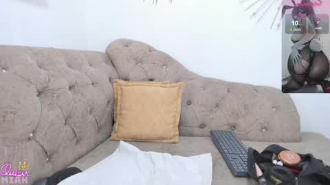 Miah Collins online show from May 28, 6:49 pm