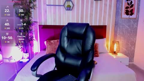 Snapshot of miah_connor chatting on November 2, 7:49 pm Mia Connor online show from November 2, 7:49 pm