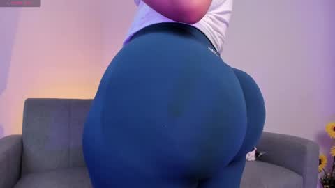 Snapshot of miah_storm chatting on June 27, 1:21 am miah new independent model acount online show from June 27, 1:21 am