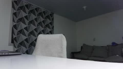 Ms Mia  Owner Of  Your Mind online show from November 5, 6:52 pm