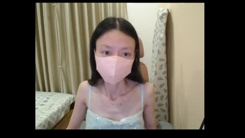 Snapshot of miahchan68 chatting on May 21, 11:17 am miahchan68 online show from May 21, 11:17 am