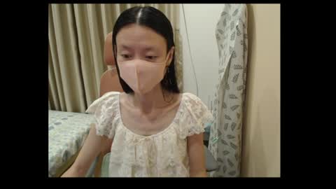 Snapshot of miahchan68 chatting on June 8, 4:40 pm miahchan68 online show from June 8, 4:40 pm