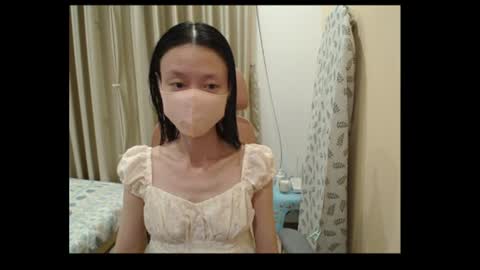 Snapshot of miahchan68 chatting on June 14, 5:04 pm miahchan68 online show from June 14, 5:04 pm