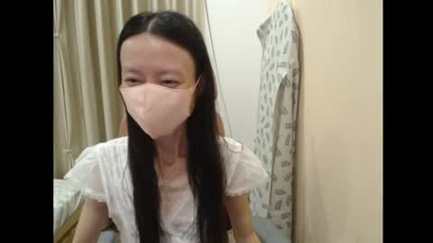 miahchan68 online show from July 23, 4:05 pm