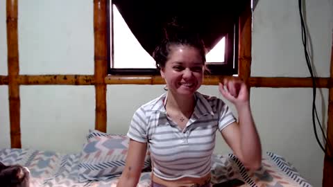 Mia  Sam online show from November 28, 1:25 pm