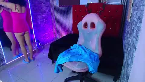 MIA VELEZ online show from November 21, 5:06 am