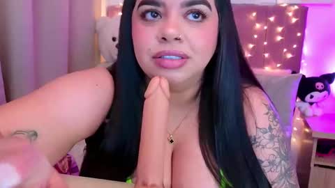 Miah Joness online show from January 7, 1:19 am