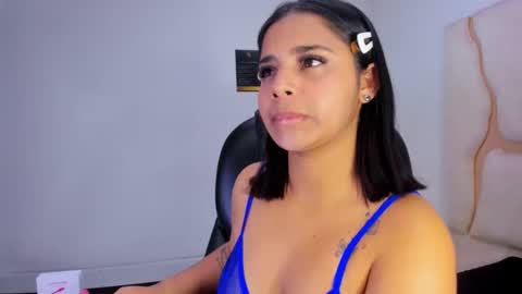 miahsex69 online show from November 12, 3:18 am